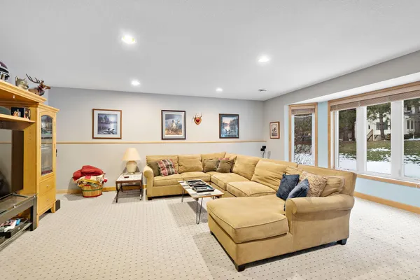 $1,000,000 | 8197 Drexel Court, Eden Prairie, MN 55347