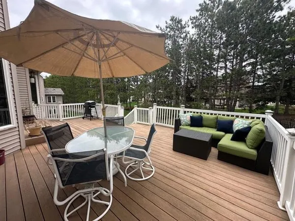$1,000,000 | 8197 Drexel Court, Eden Prairie, MN 55347