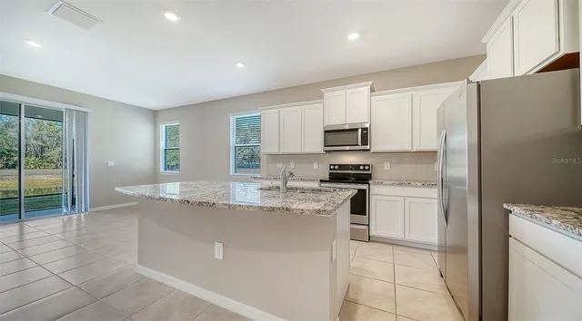 $2,550 | 6598 Calypso Coral Lane, Sarasota, FL 34240