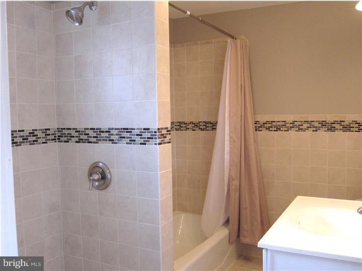 2900 Quakerbridge Road Hamilton, NJ 08619 - Photo 14 of 16