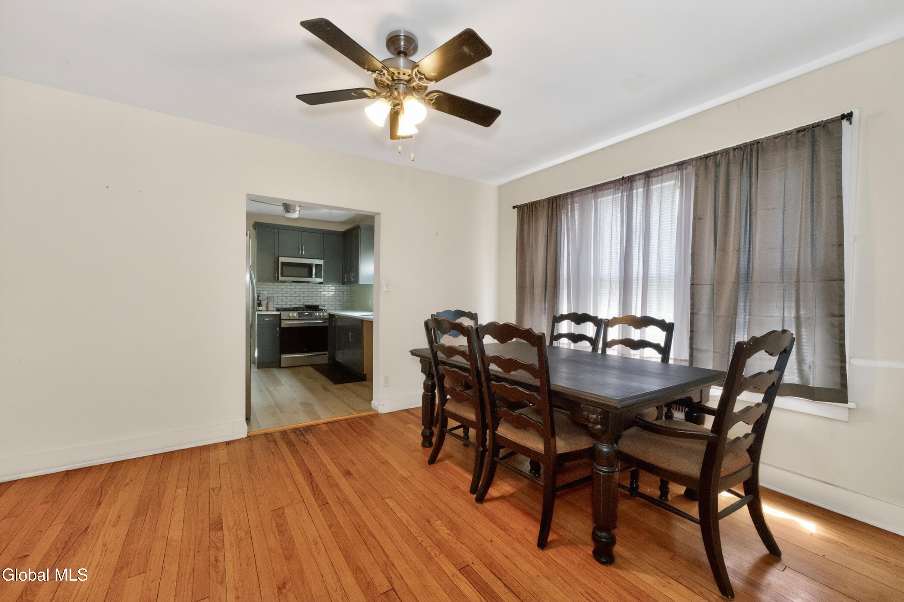 32 Osborne Road Colonie, NY 12205 - Photo 11 of 35 3 Diningroom 1