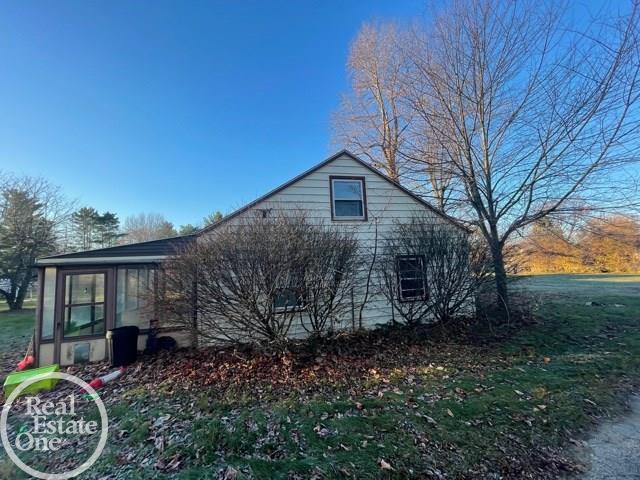 49472 Fairchild Road Macomb, MI 48042 - Photo 5 of 9 50037204-4.JPG