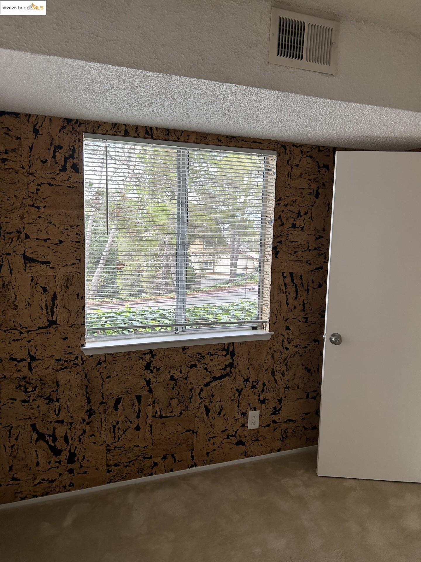 1363 Ridgecrest Road Pinole, CA 94564 - Photo 25 of 37