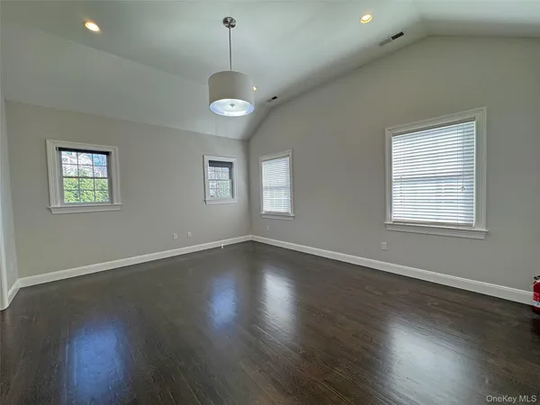 $11,500 | 1019 Grove Street, Mamaroneck, NY 10543