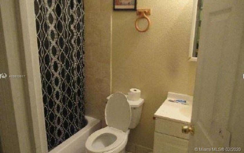 10625 Southwest 171st Street Miami, FL 33157 - Photo 6 of 10