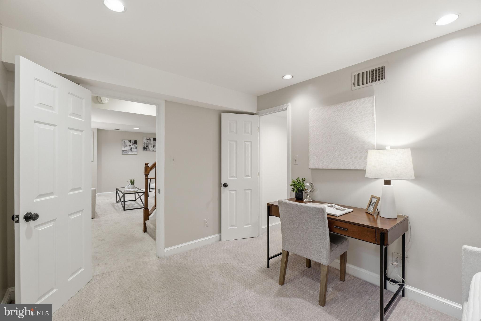 1251 South Oakcrest Road Arlington, VA 22202 - Photo 41 of 57