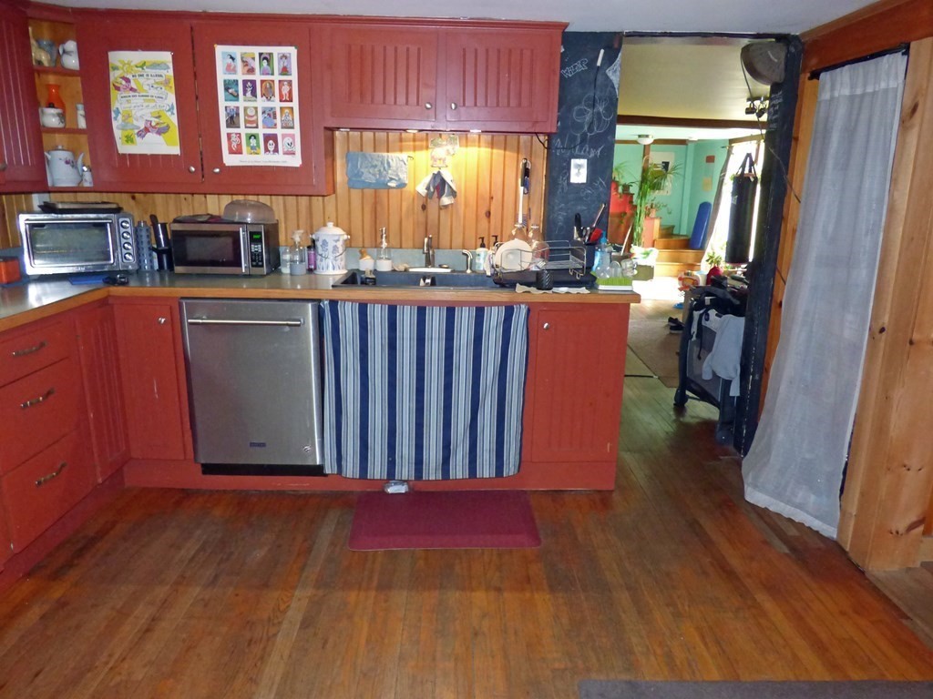 54 Maple Street Conway, MA 01341 - Photo 7 of 31