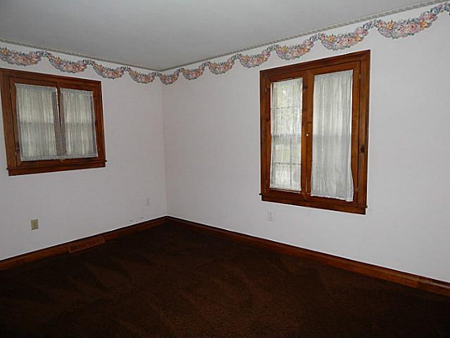 4957 Lyle Road Columbus, OH 43229 - Photo 17 of 21 Gallery Image 17