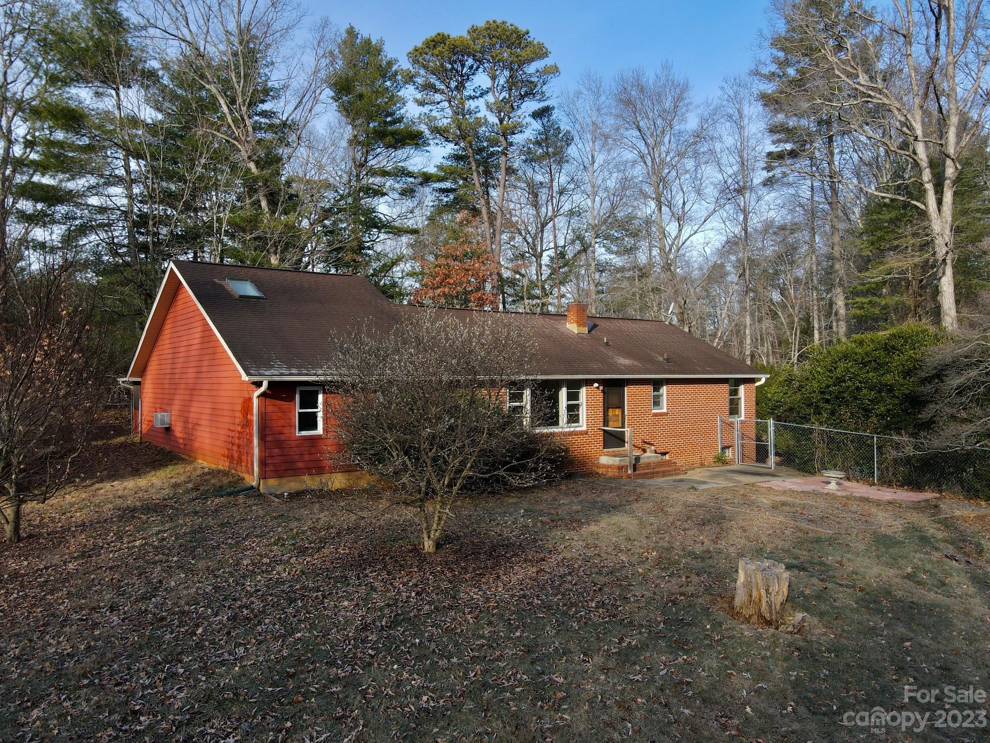 417 Rowland Rd. Swannanoa, NC 28778 - Photo 28 of 28 Gallery Image 28