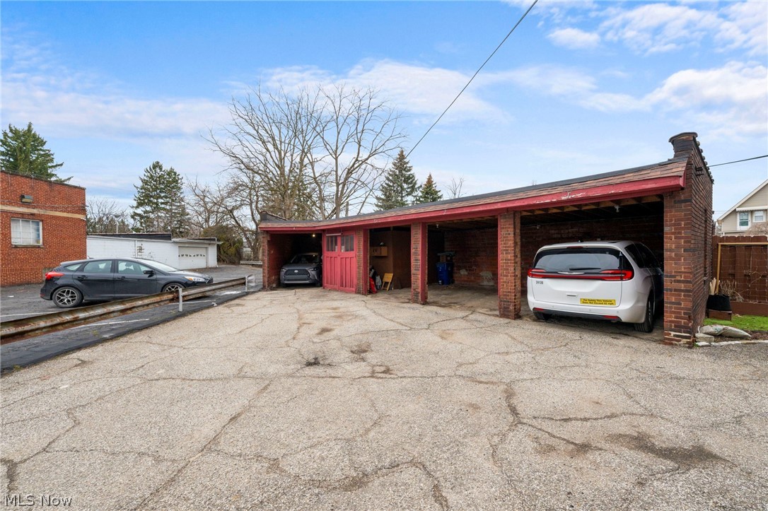 4764 Pearl Road Cleveland, OH 44144 - Photo 5 of 18 Gallery Image 5