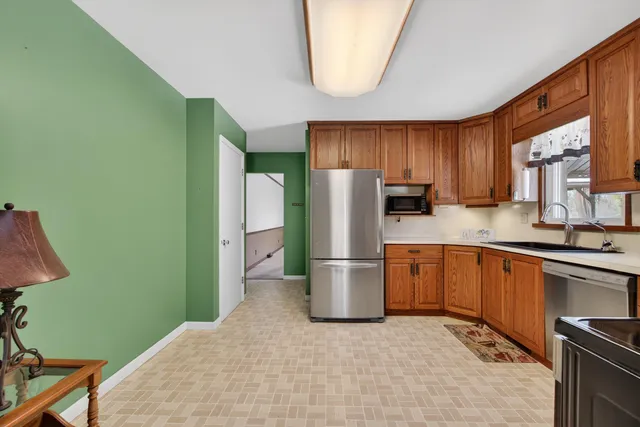 $319,900 | 1956 Trinity Lane, Jackson, MI 49201