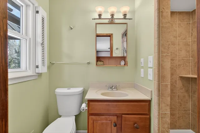 $319,900 | 1956 Trinity Lane, Jackson, MI 49201