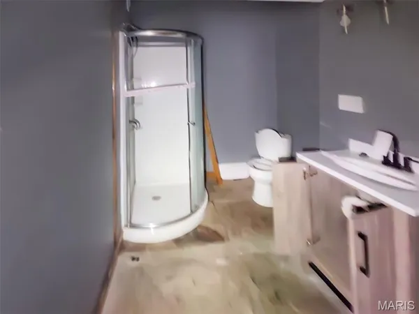 $89,900 | 407 East Salling Street, Perry, MO 63462