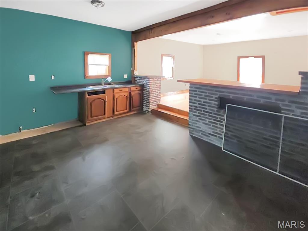 407 East Salling Street Perry, MO 63462 - Photo 14 of 15