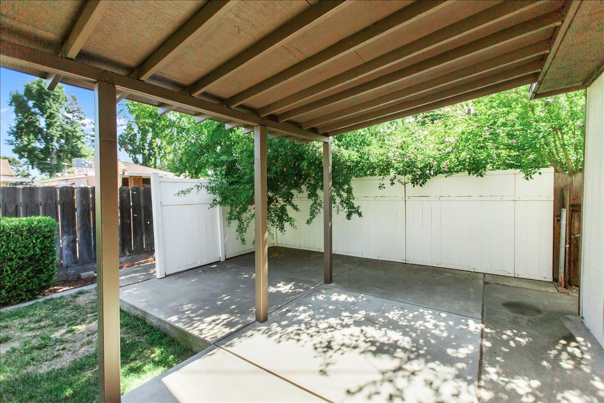 1213 Adel Street Modesto, CA 95350 - Photo 35 of 41