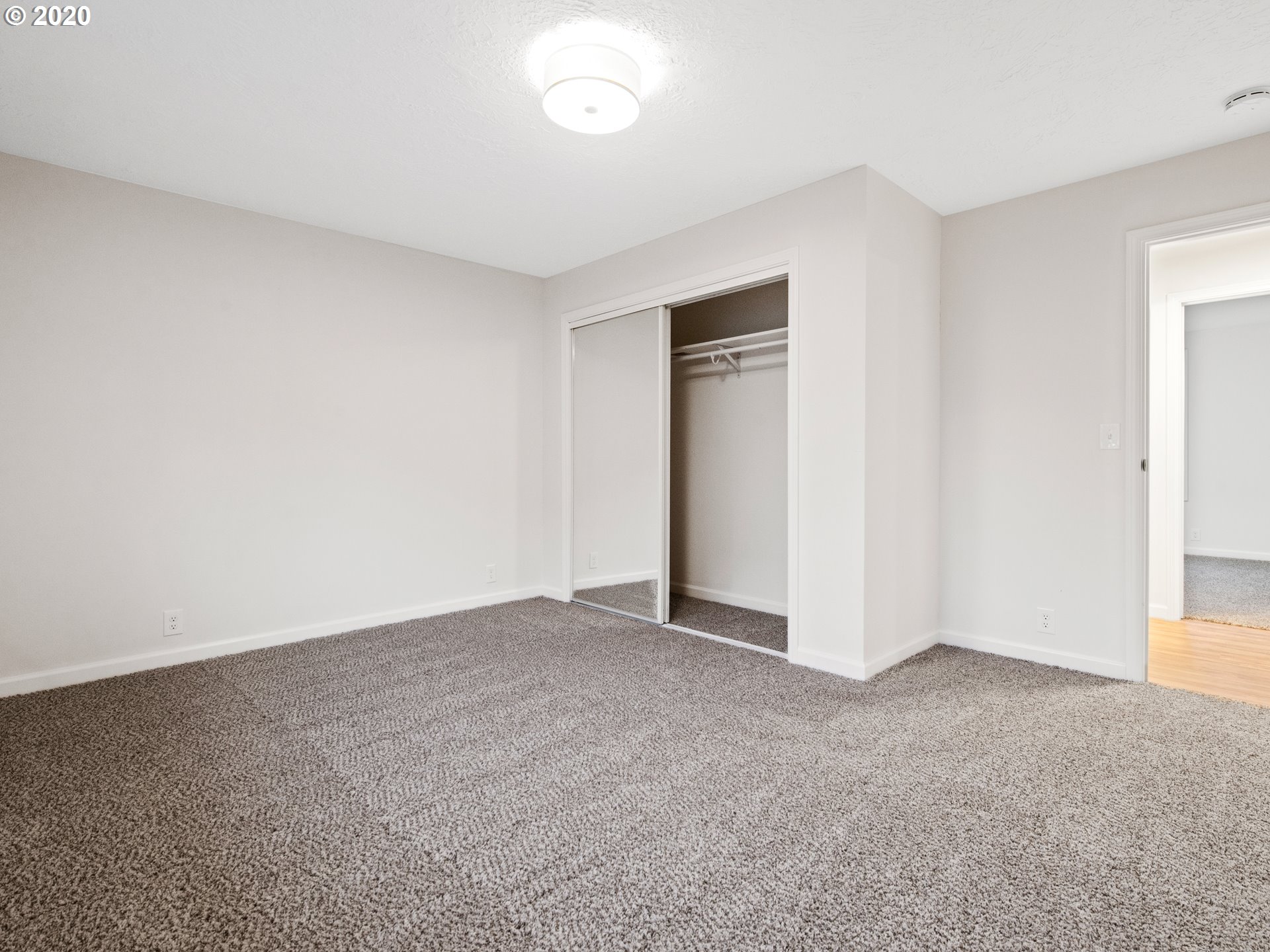 14805 Southeast Main Street Portland, OR 97233 - Photo 16 of 32