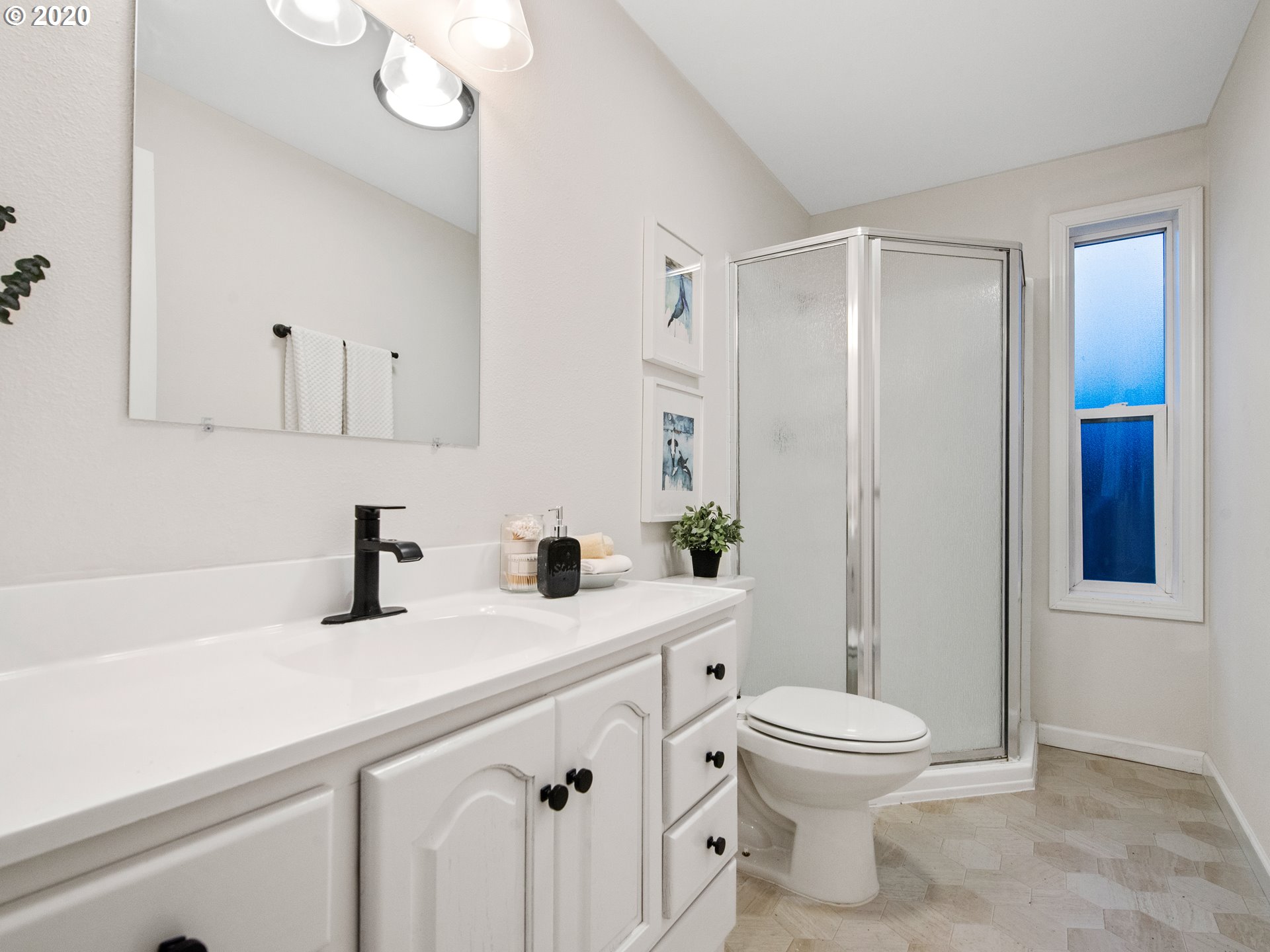 14805 Southeast Main Street Portland, OR 97233 - Photo 17 of 32