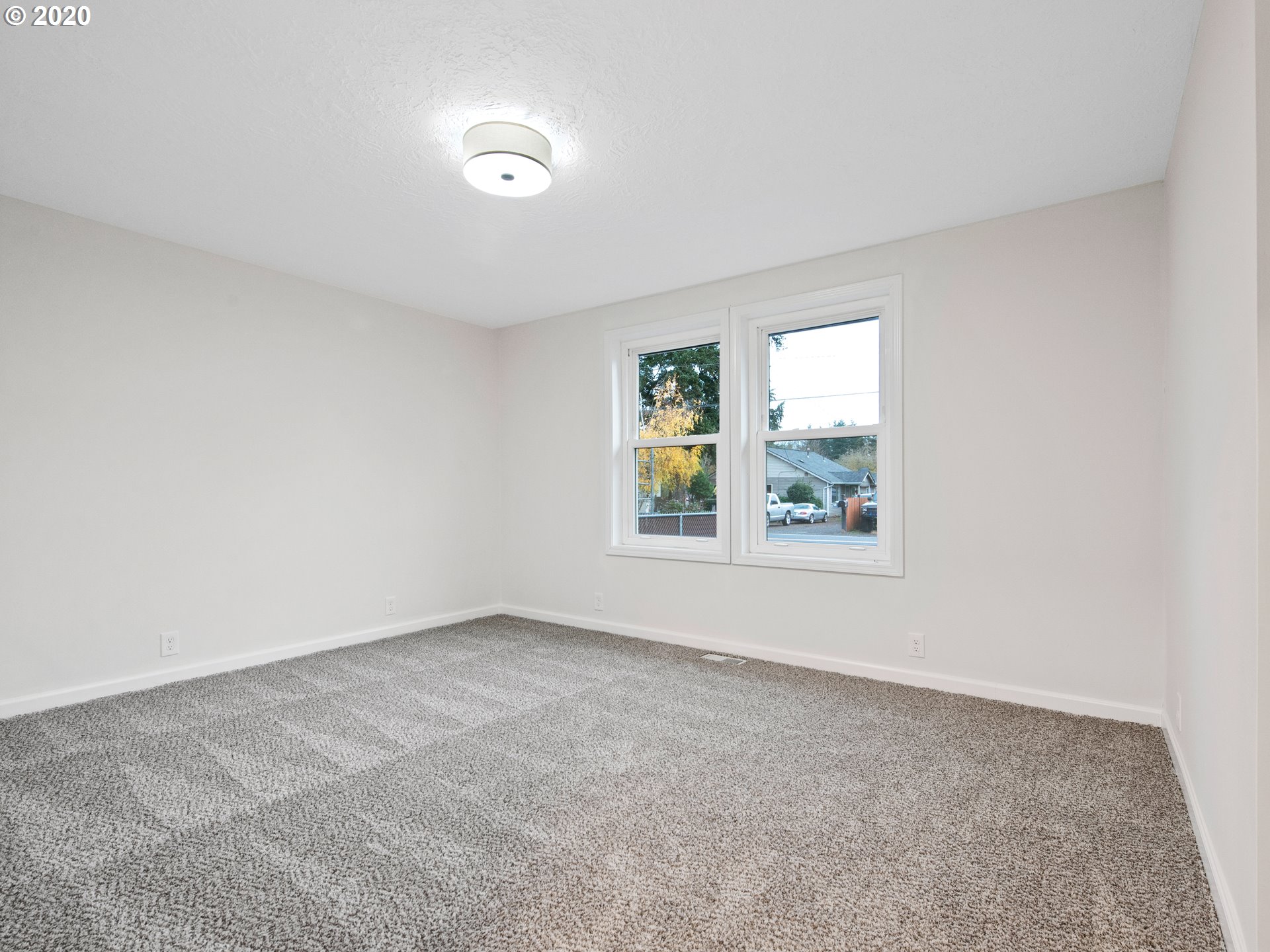 14805 Southeast Main Street Portland, OR 97233 - Photo 18 of 32
