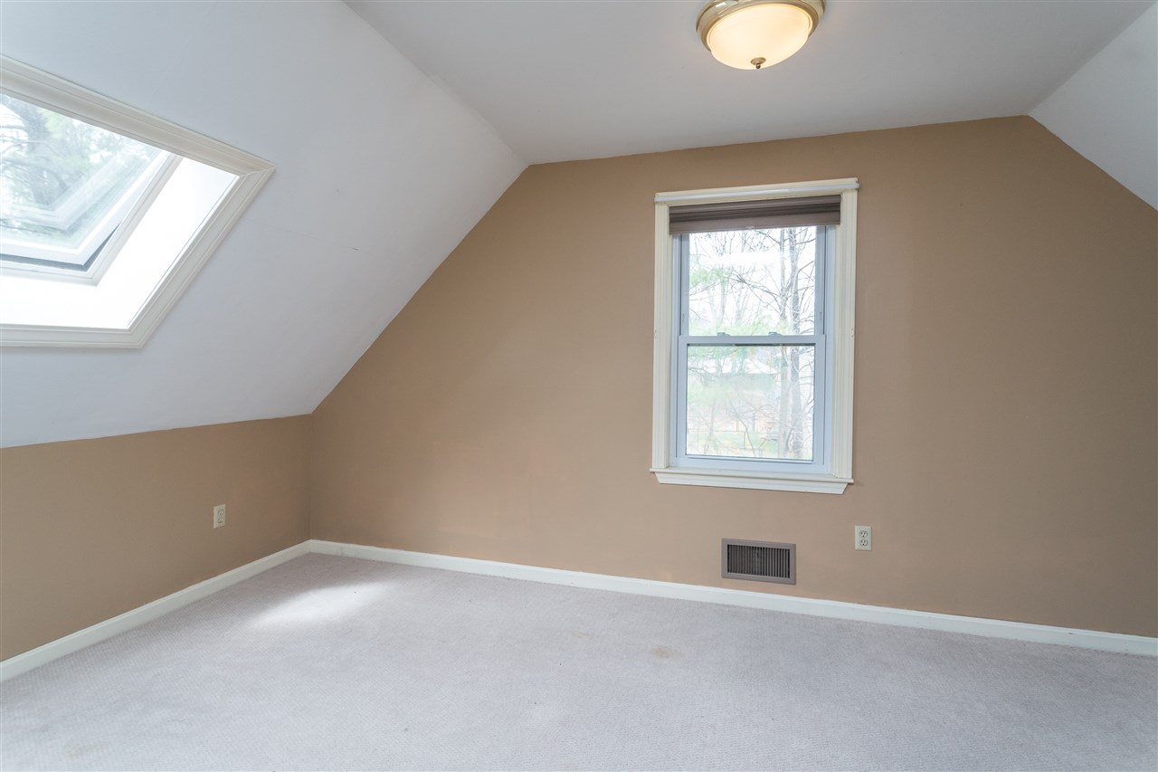 155 Exeter Road Newmarket, NH 03857 - Photo 21 of 36 Gallery Image 21