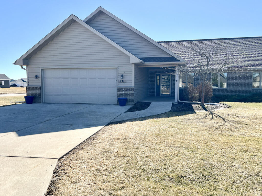 231 Windmill Lane Walworth, WI 53184 - Photo 31 of 38 73D94F6A-20EF-4CB9-ADC8-F9A8CF25AA0A_1_1