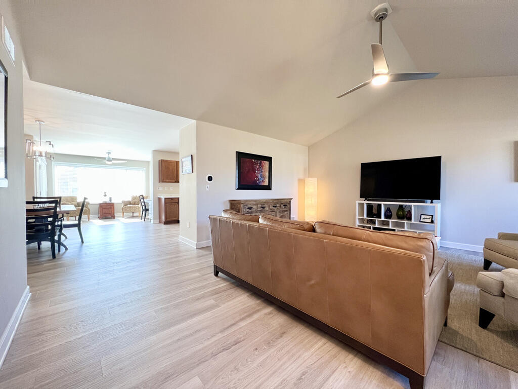 231 Windmill Lane Walworth, WI 53184 - Photo 5 of 38 DBCBFD35-66B6-4C22-845D-AEEF11EE14A7_1_1