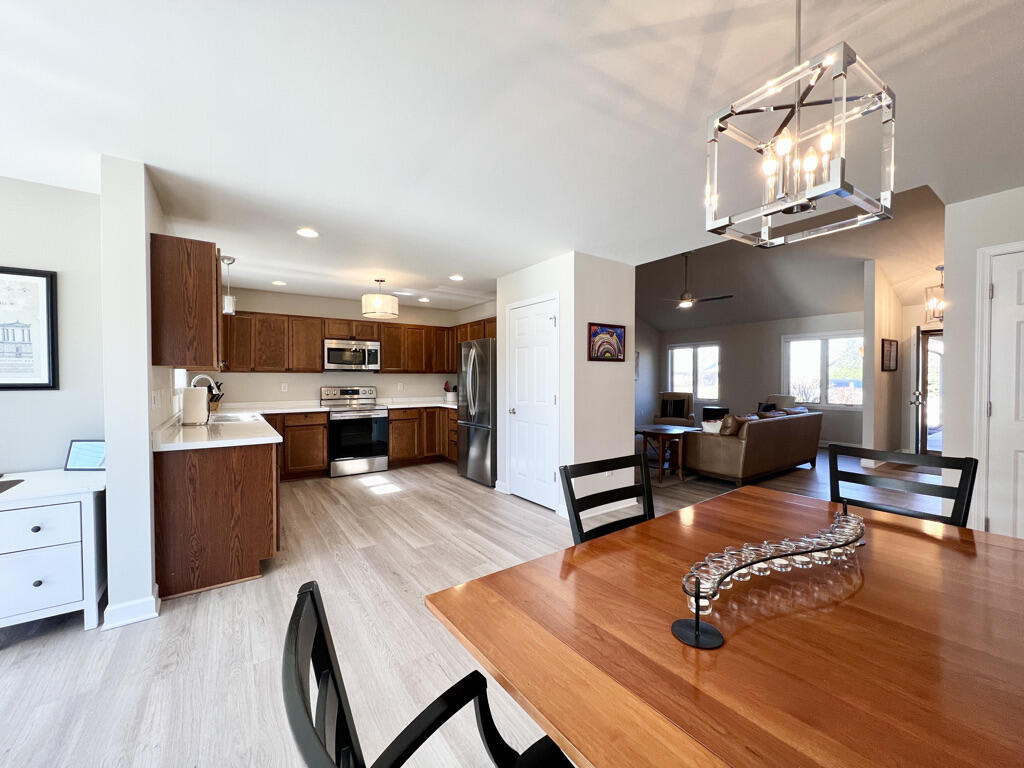 231 Windmill Lane Walworth, WI 53184 - Photo 10 of 38 FDD6392F-C0AF-48BC-A897-56085F4113F5_1_1