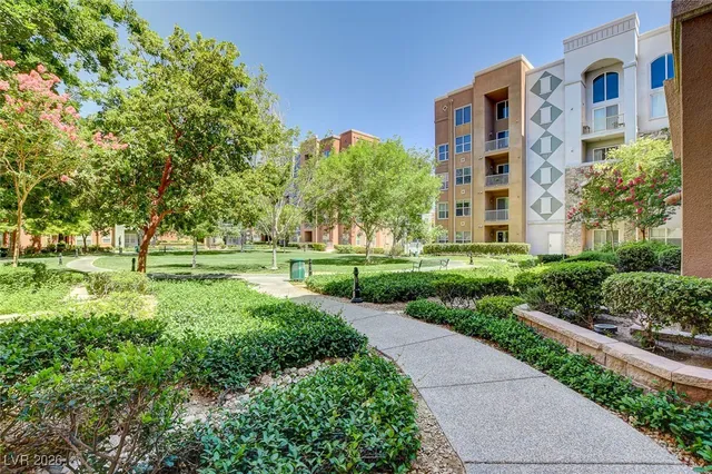 $1,595 | 56 East Serene Avenue, Unit 119, Las Vegas, NV 89123