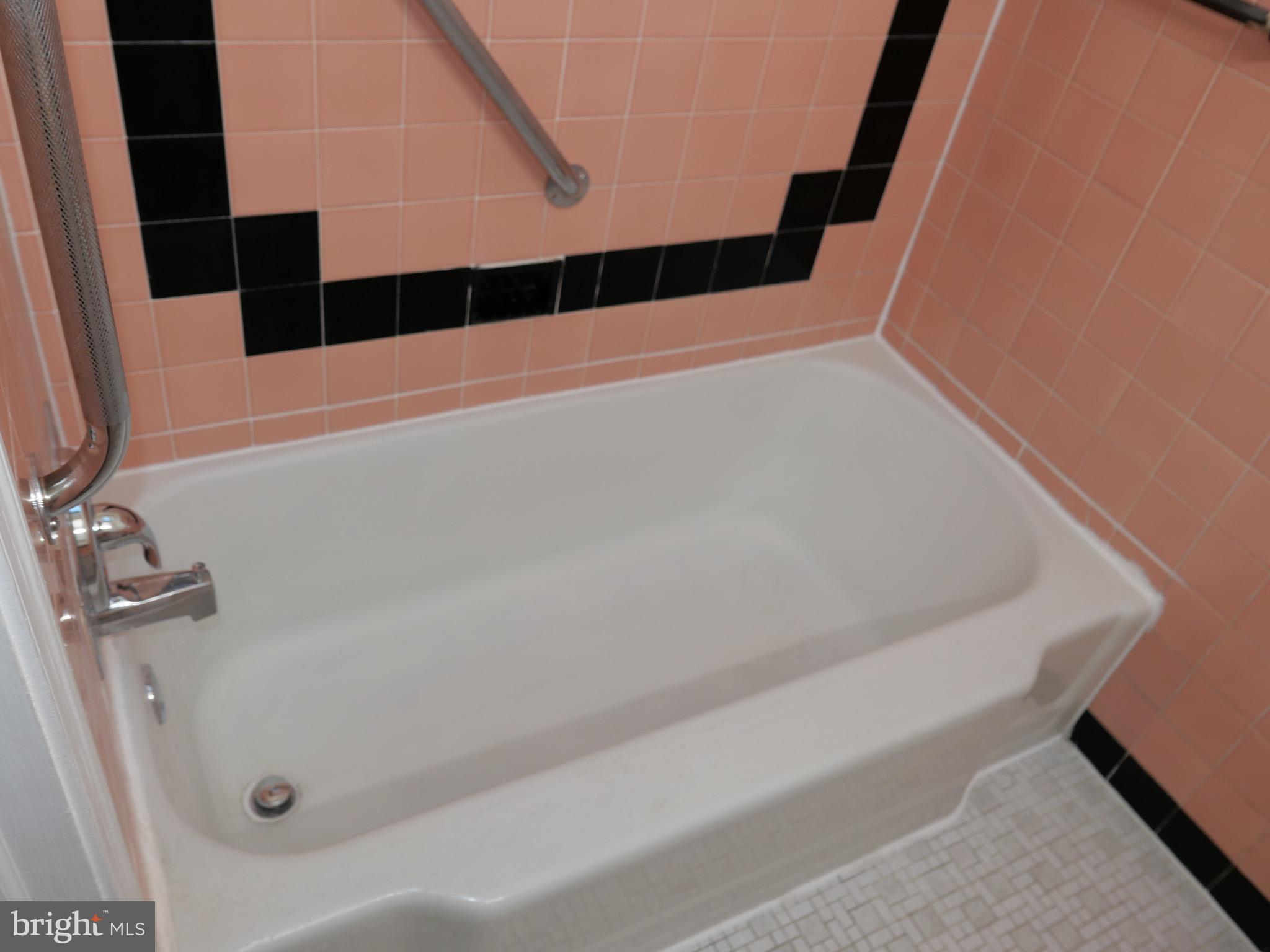 236 Blanchard Road Drexel Hill, PA 19026 - Photo 17 of 26 Full Hall Bath