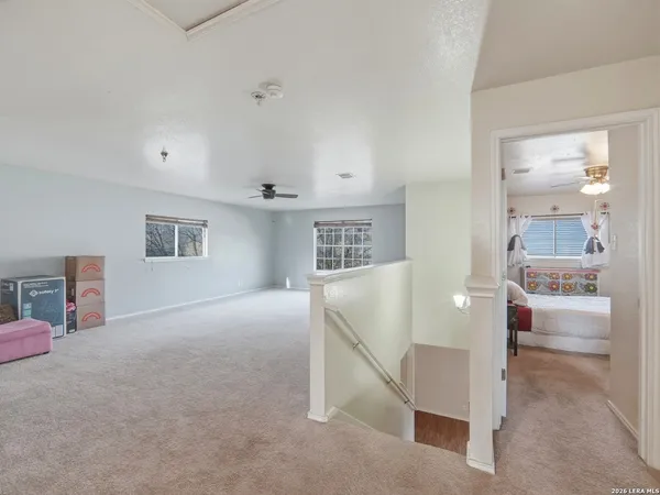 a view of livingroom with furniture