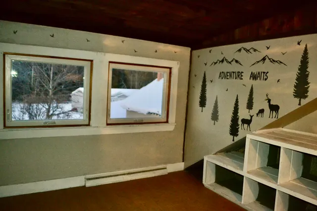 $1,600 | 224 East Main Street, Conway, NH 03818