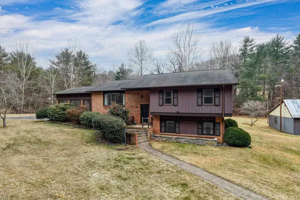 $479,000 | 2800 Rocky Branch Road, Luray, VA 22835