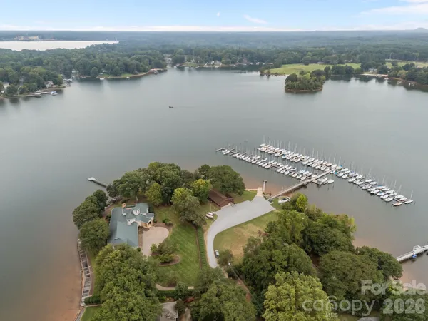 $7,500,000 | 1890 Yacht Club Drive, Denver, NC 28037