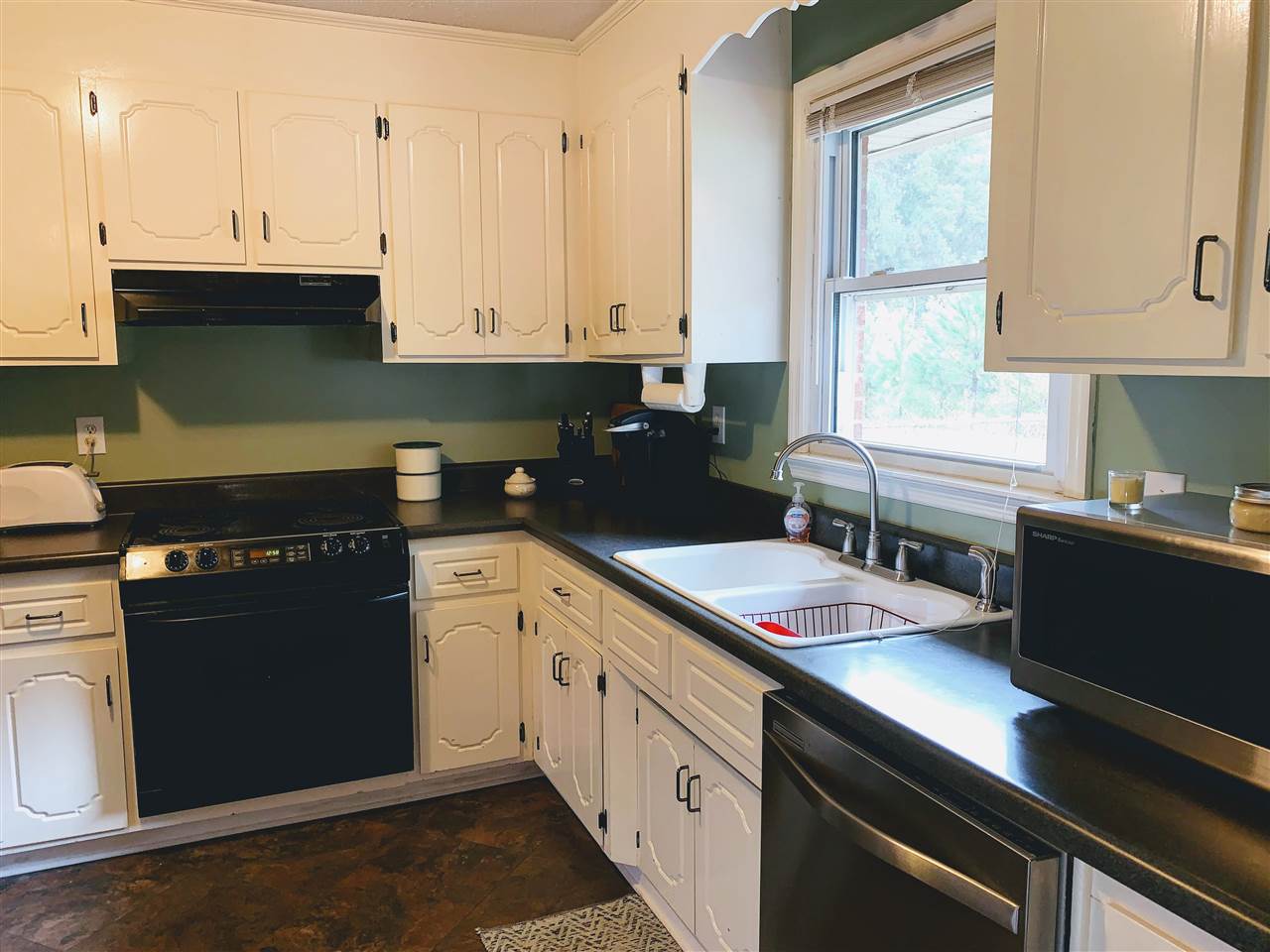 614 South Green River Road Gaffney, SC 29341 - Photo 13 of 32