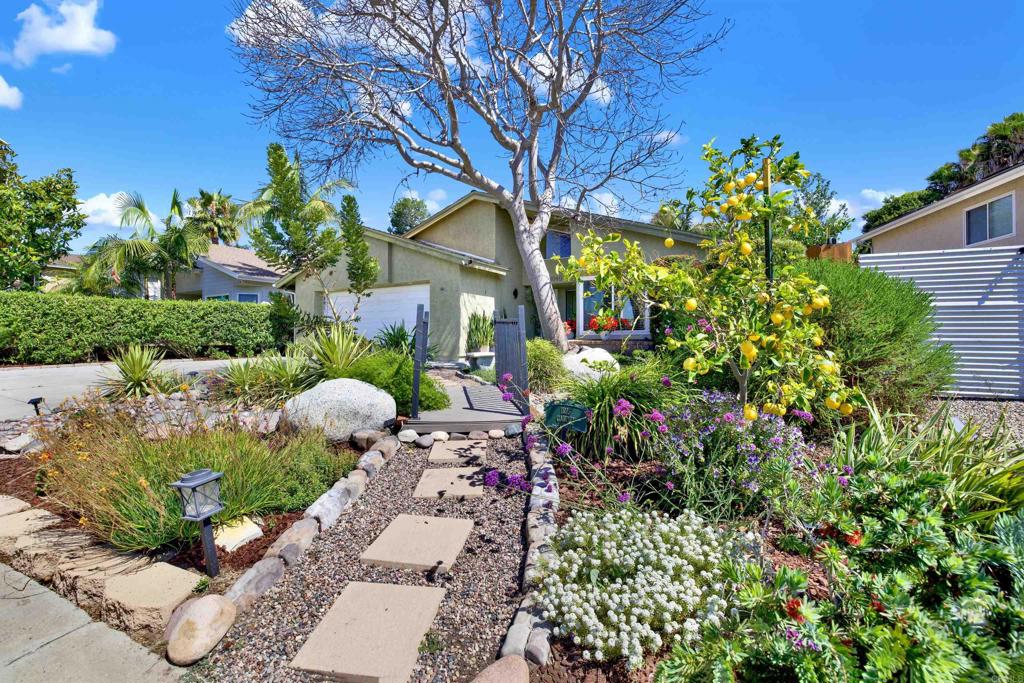 1649 Boulder Creek Road Oceanside, CA 92056 - Photo 6 of 50
