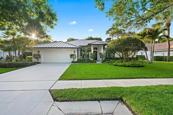 $1,195,000 | 6685 Winding Lake Drive, Jupiter, FL 33458