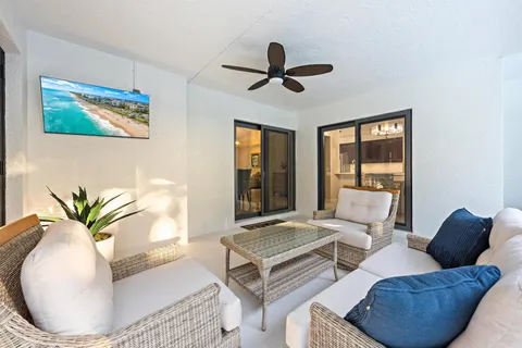 $1,195,000 | 6685 Winding Lake Drive, Jupiter, FL 33458