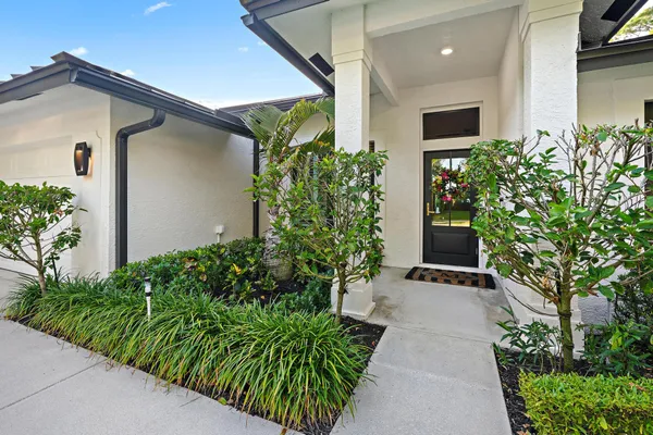 $1,195,000 | 6685 Winding Lake Drive, Jupiter, FL 33458