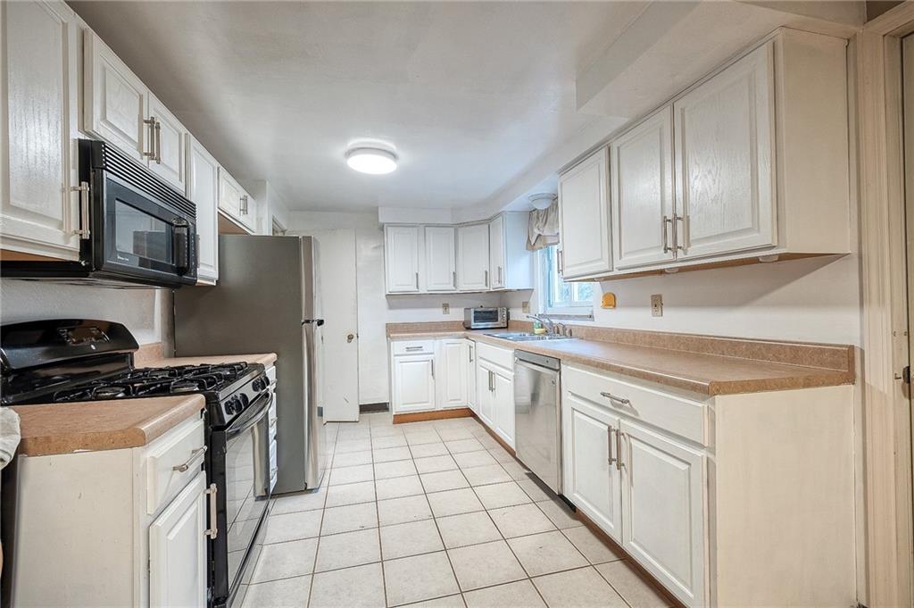 2106 Lappe Lane Pittsburgh, PA 15212 - Photo 5 of 22