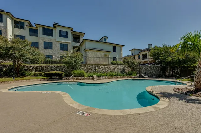 $1,900 | 7701 Rialto Boulevard, Unit 1116, Austin, TX 78735