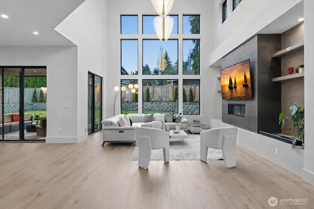 $3,298,000 | 15411 Southeast 38th Street, Bellevue, WA 98006