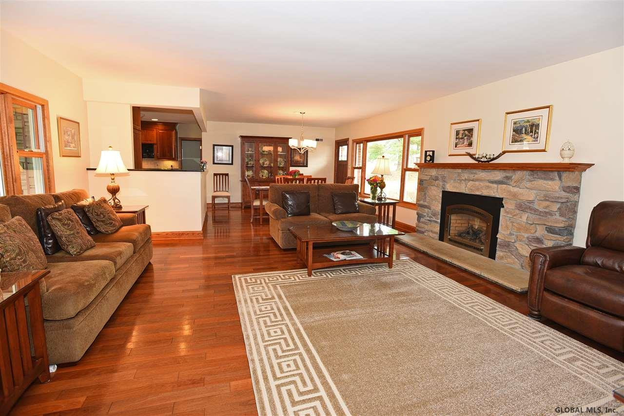 2375 Algonquin Road Niskayuna, NY 12309 - Photo 11 of 46 Photo 11