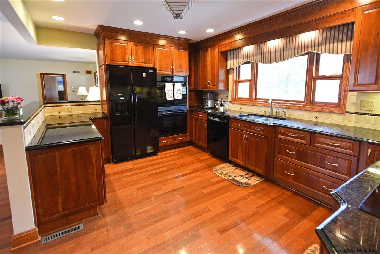 2375 Algonquin Road Niskayuna, NY 12309 - Photo 13 of 46 Photo 13