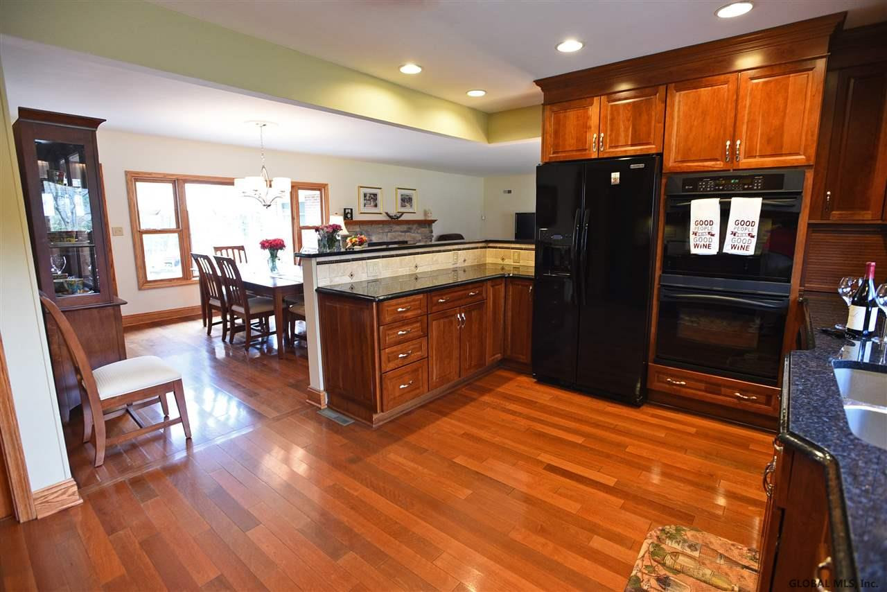 2375 Algonquin Road Niskayuna, NY 12309 - Photo 14 of 46 Photo 14