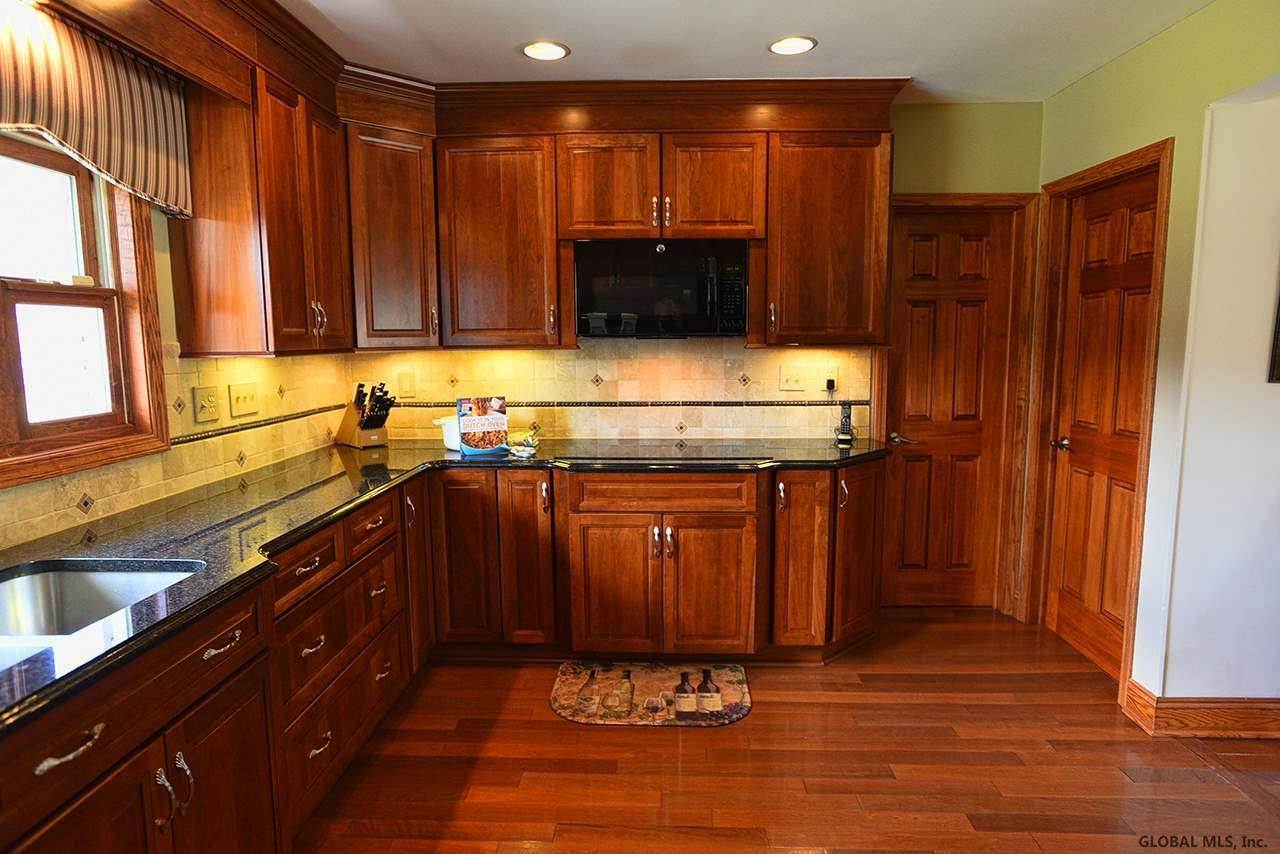 2375 Algonquin Road Niskayuna, NY 12309 - Photo 15 of 46 Photo 15