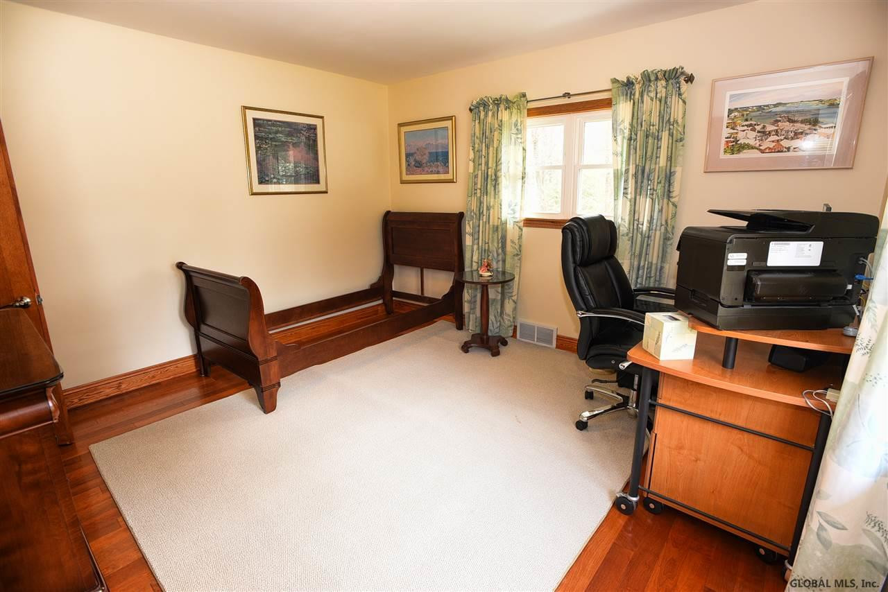 2375 Algonquin Road Niskayuna, NY 12309 - Photo 17 of 46 Photo 17