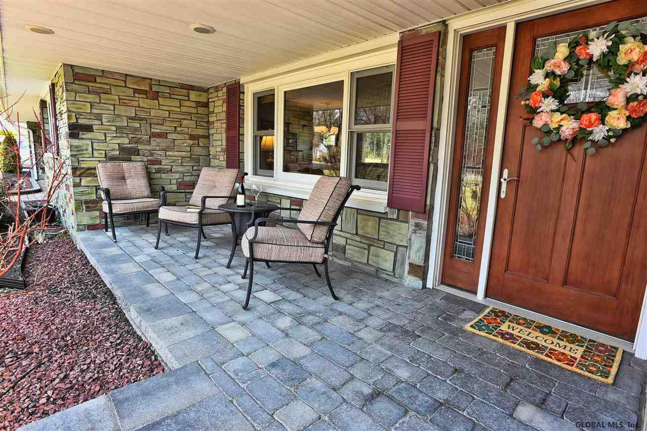2375 Algonquin Road Niskayuna, NY 12309 - Photo 7 of 46 Photo 7