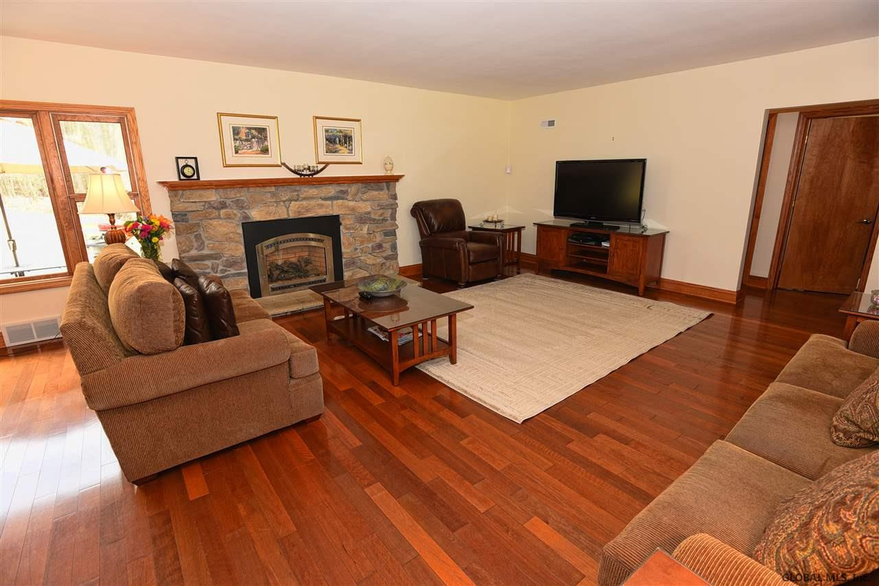 2375 Algonquin Road Niskayuna, NY 12309 - Photo 10 of 46 Photo 10