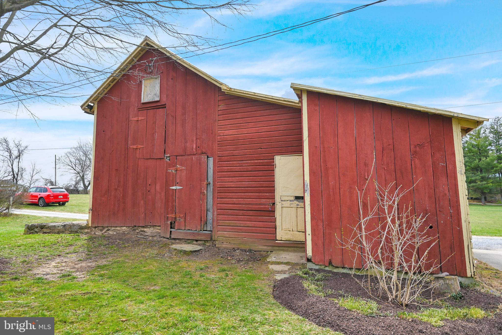 4207 Beckleysville Road Hampstead, MD 21074 - Photo 66 of 68 a view of a backyard with a barn