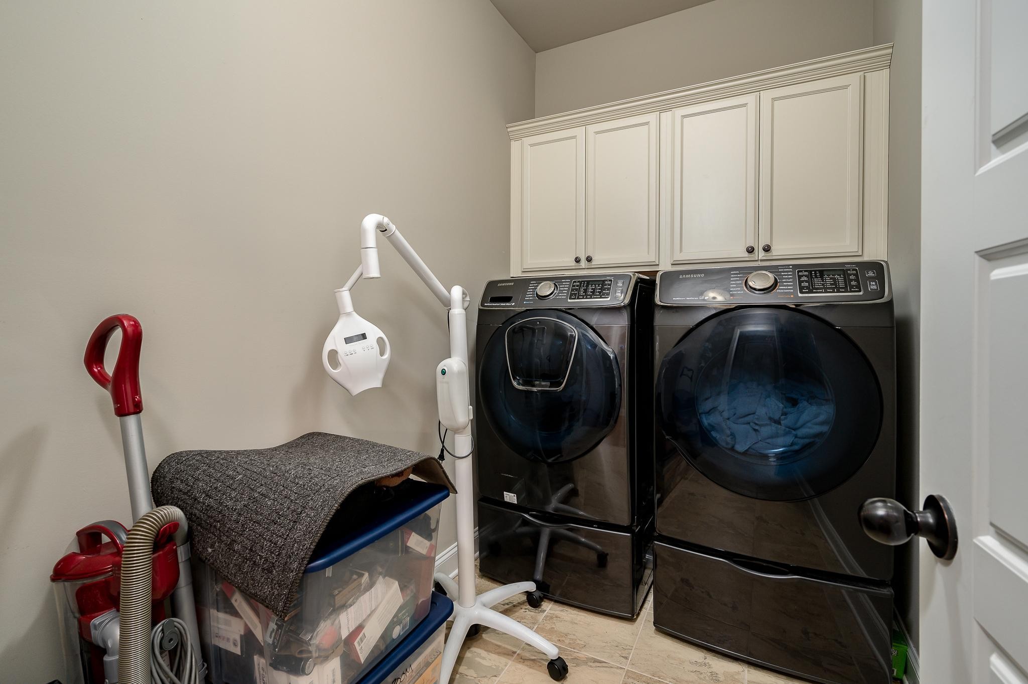 640 Twin View Drive Murfreesboro, TN 37128 - Photo 14 of 33 a utility room with dryer and washer