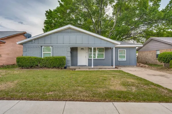 $279,900 | 1913 San Antonio Street, Grand Prairie, TX 75051